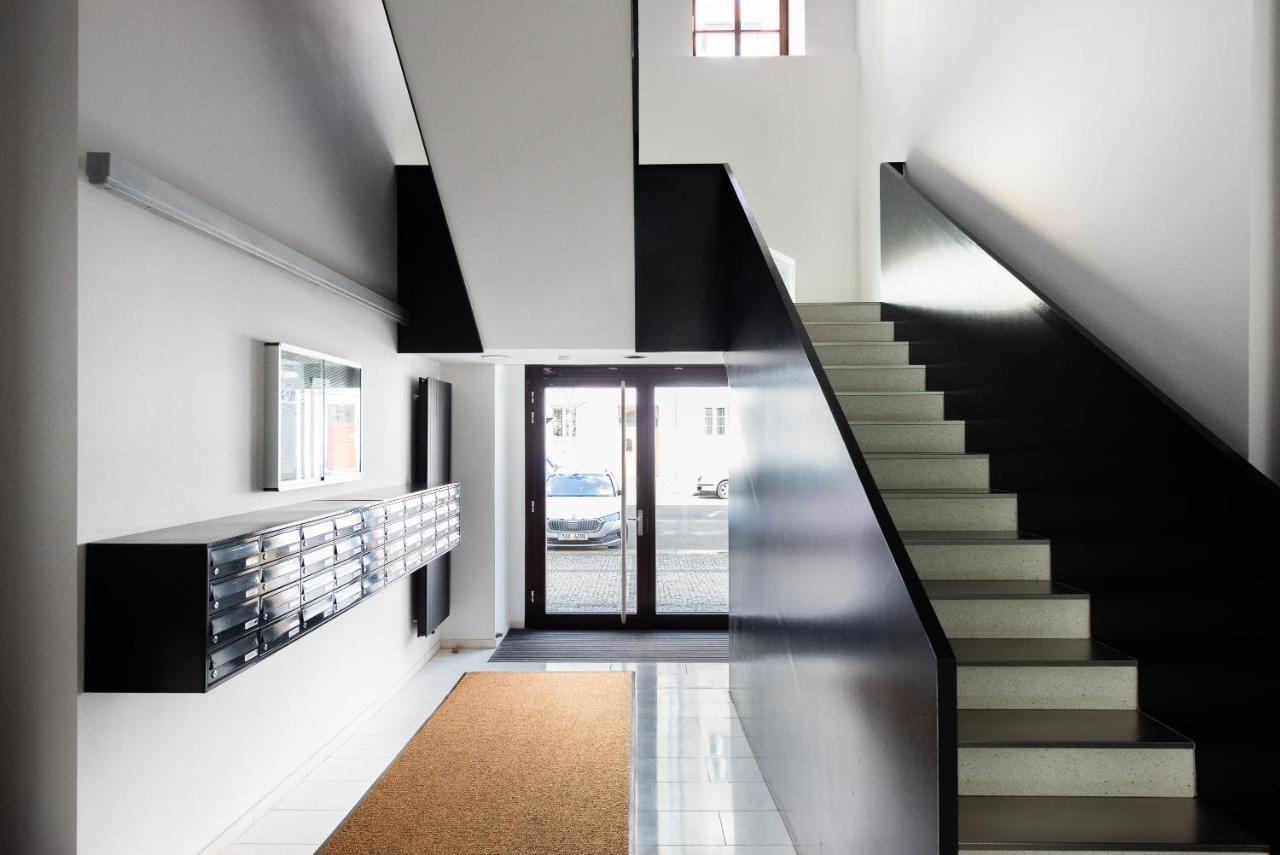 Apartment With 4 Bedrooms 프라하 외부 사진